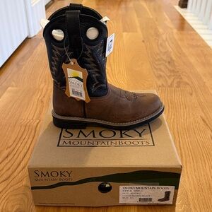 Smoky Mountain Brown and Black Cowboy Boots